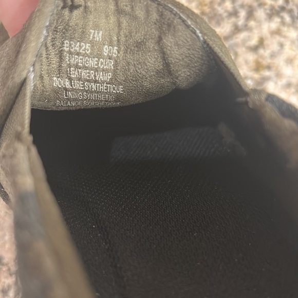 Blondo Gracie 2.0 Camo Waterproof Slip On Sneaker  Women's 7M Great Condition - Picture 5 of 9